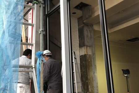 千葉県習志野市　店舗改修工事　H鋼柱鉄板巻き